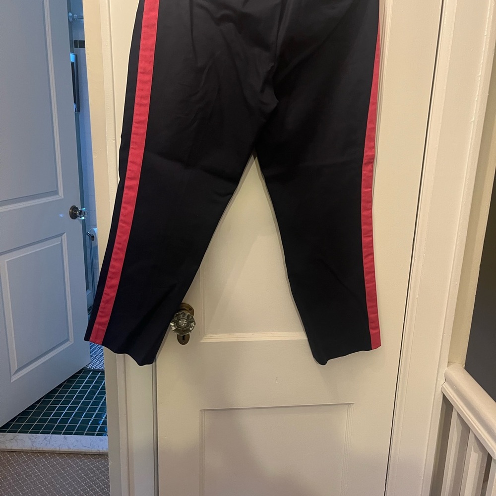 Boden Black and Red Capris - Picture 3 of 3